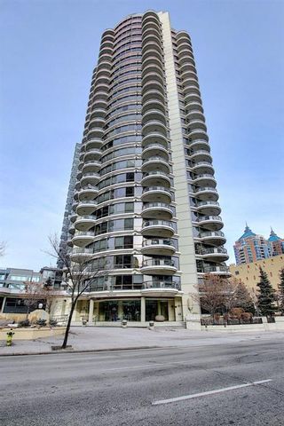 Photo 4: 1801 1078 6 Avenue SW in Calgary: Downtown West End Apartment for sale : MLS®# A1066413