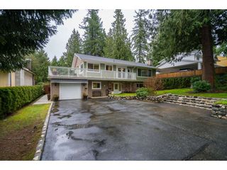Photo 2: 4620 209A Street in Langley: Langley City House for sale in "Uplands" : MLS®# R2431570
