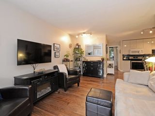 Photo 6: 205 828 CARDERO Street in Vancouver: West End VW Condo for sale in "FUSION" (Vancouver West)  : MLS®# R2178051