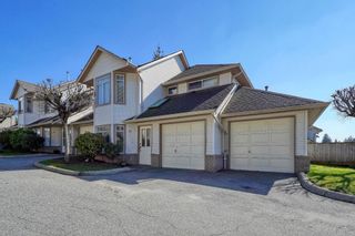 Photo 1: 33 32361 MCRAE Avenue in Mission: Mission BC Townhouse for sale in "SPENCER ESTATES" : MLS®# R2762095