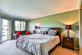 Photo 12: 404 20453 53 Avenue in Langley: Langley City Condo for sale : MLS®# R2186113