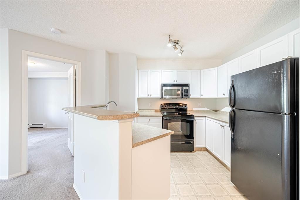 Main Photo: 113 3000 Citadel Meadow Point NW in Calgary: Citadel Apartment for sale : MLS®# A1215450