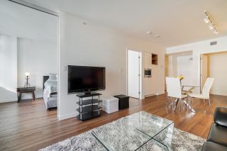 Photo 9: 413 1661 QUEBEC Street in Vancouver: Mount Pleasant VE Condo for sale in "Voda" (Vancouver East)  : MLS®# R2408095