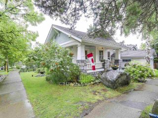 Photo 1: 4691 ST. CATHERINES Street in Vancouver: Fraser VE House for sale (Vancouver East)  : MLS®# R2176507