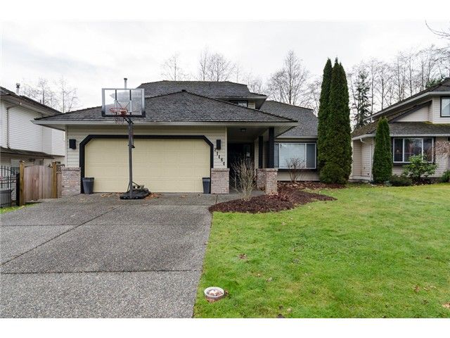 Main Photo: 21464 83B Avenue in Langley: Walnut Grove House for sale in "Forest Hills" : MLS®# F1428556