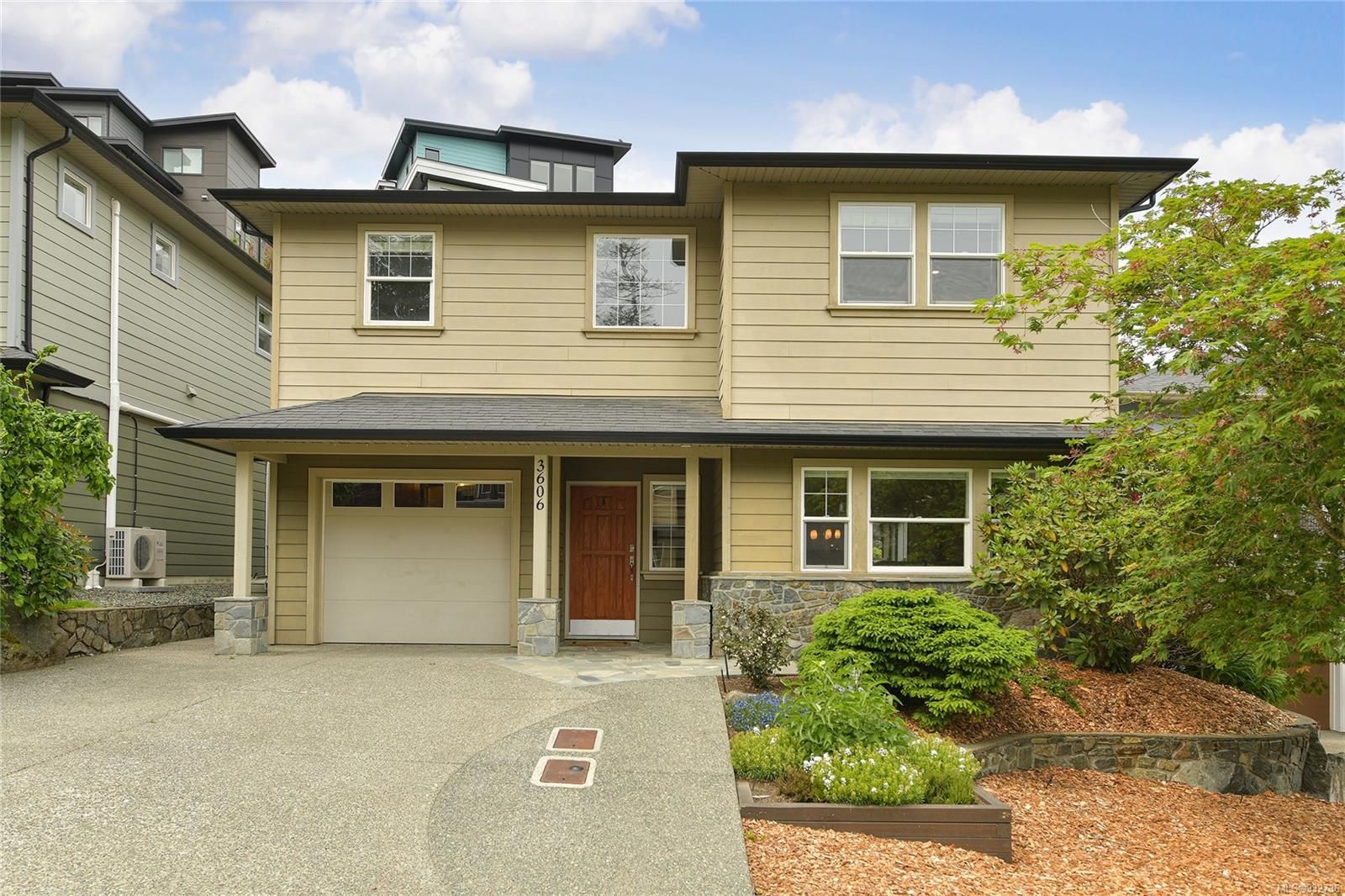 Main Photo: 3606 Pondside Terr in Colwood: Co Latoria House for sale : MLS®# 932736