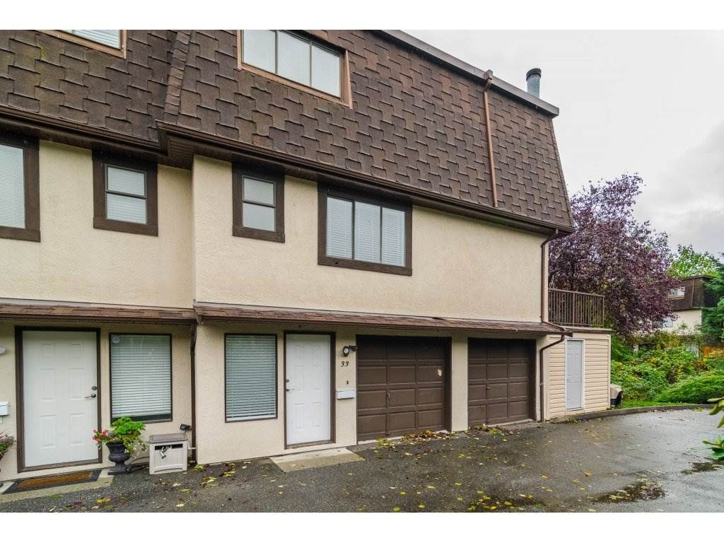 Main Photo: 33 27125 31A AVENUE in Langley: Aldergrove Langley Townhouse for sale : MLS®# R2116412
