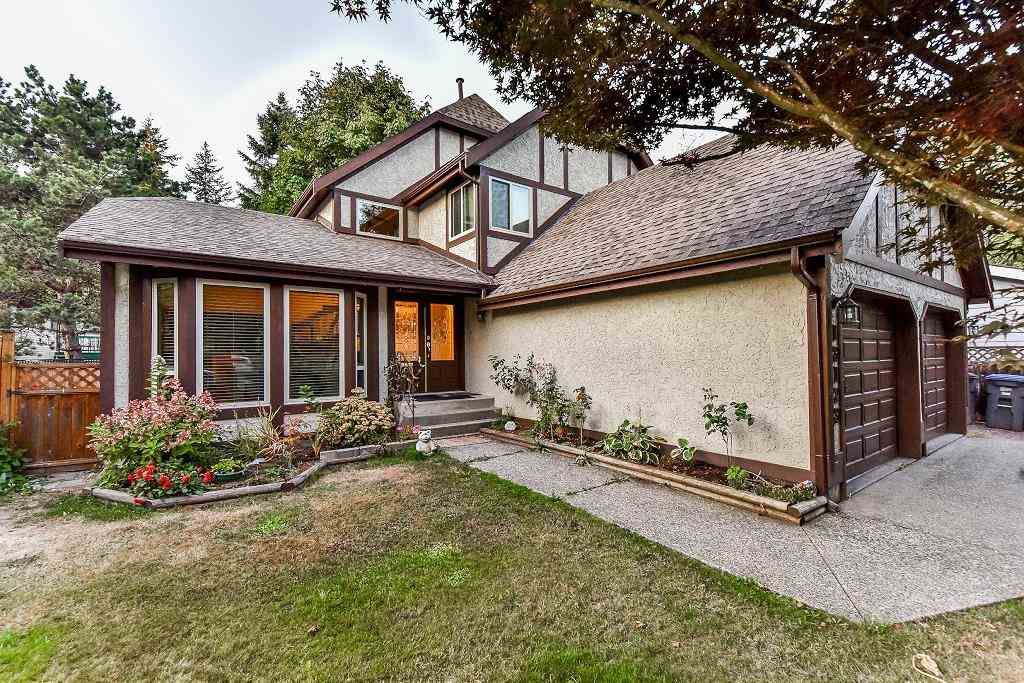 Main Photo: 13123 61A Avenue in Surrey: Panorama Ridge House for sale : MLS®# R2204964