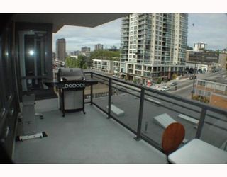 Photo 3: 708 39 6TH Street in New Westminster: Downtown NW Condo for sale in "QUANTUM" : MLS®# V785801