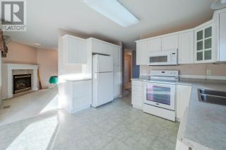 Photo 9: 549 RED WING Drive in Penticton: House for sale : MLS®# 201944