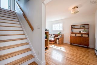 Photo 3: 61 Fairbanks Street in Dartmouth: 10-Dartmouth Downtown to Burnsid Residential for sale (Halifax-Dartmouth)  : MLS®# 202307255