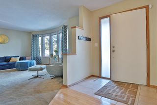 Photo 6: 5628 Dalcastle Rise NW in Calgary: Dalhousie Detached for sale : MLS®# A2036856