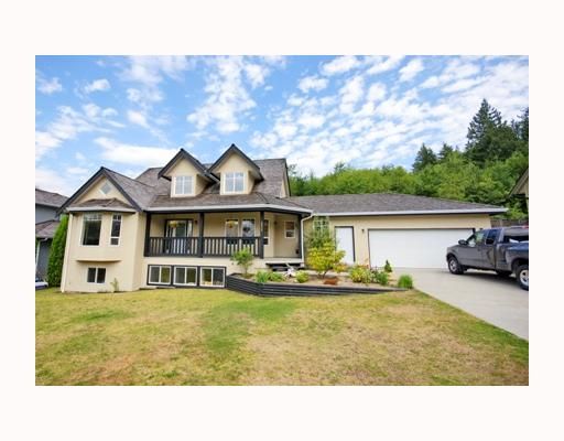 Main Photo: 2028 BLUEBIRD Place in Squamish: Garibaldi Highlands House for sale in "GARIBALDI HIGHLANDS" : MLS®# V743383