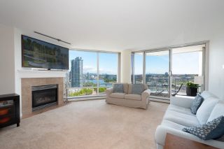 Photo 2: 2105 1201 MARINASIDE Crescent in Vancouver: Yaletown Condo for sale (Vancouver West)  : MLS®# R2884905