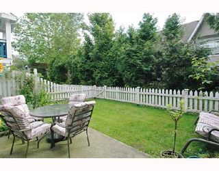 Photo 10: 57 12099 237TH Street in Maple_Ridge: East Central Townhouse for sale in "GABRIOLA" (Maple Ridge)  : MLS®# V656546