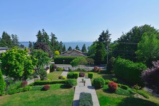 Photo 40: 13341 MARINE Drive in Surrey: Crescent Bch Ocean Pk. House for sale (South Surrey White Rock)  : MLS®# R2073258