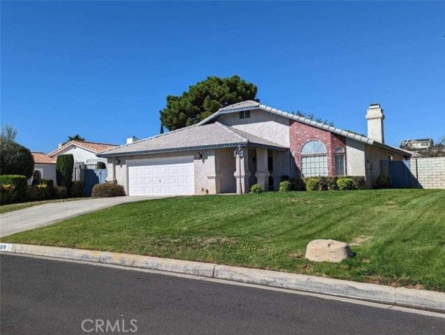 Main Photo: House for sale : 4 bedrooms : 12670 Whispering Springs Road in Victorville