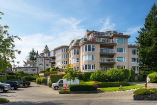 Photo 3: 5305 2829 Arbutus Rd in Saanich: SE Ten Mile Point Condo for sale (Saanich East)  : MLS®# 942460