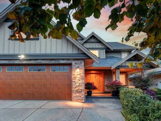 Photo 1: 2378 Echo Valley Dr in Langford: La Bear Mountain House for sale : MLS®# 889374