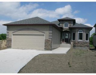 Photo 1: 65 MARDENA in WINNIPEG: St Vital Residential for sale (South East Winnipeg)  : MLS®# 2918592