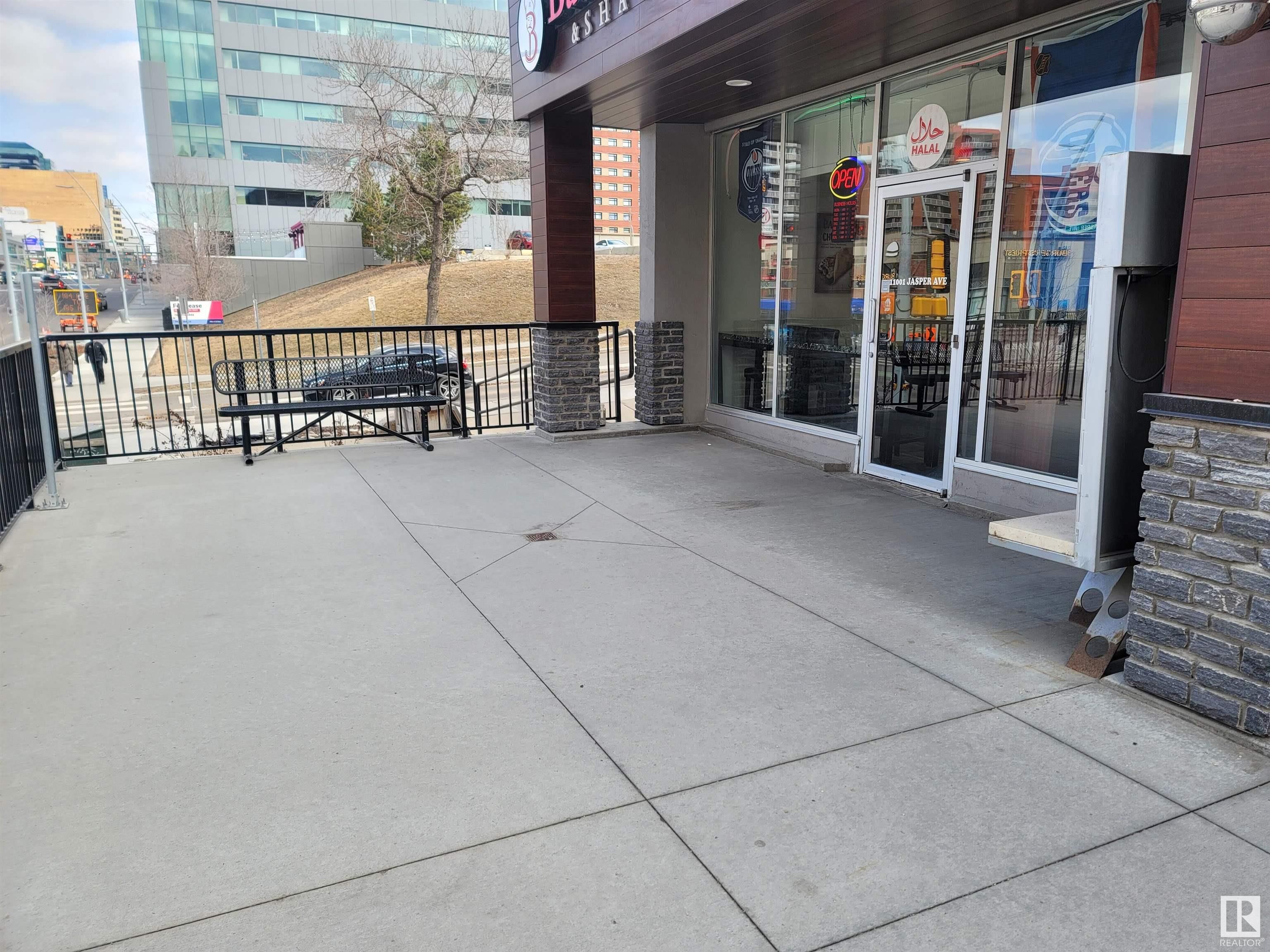 Main Photo:  in Edmonton: Zone 12 Business for sale : MLS®# E4340695
