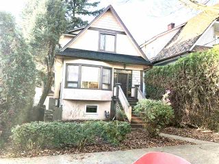 Photo 1: 2735 2737 WOODLAND Drive in Vancouver: Grandview Woodland Duplex for sale (Vancouver East)  : MLS®# R2431658