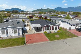 Photo 1: 26 45918 KNIGHT ROAD in Chilliwack: Sardis East Vedder Manufactured Home for sale in "Country Park" (Sardis)  : MLS®# R2875224