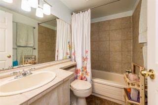 Photo 15: 18 9000 ASH GROVE Crescent in Burnaby: Forest Hills BN Townhouse for sale in "ASHBROOK PLACE" (Burnaby North)  : MLS®# R2244373