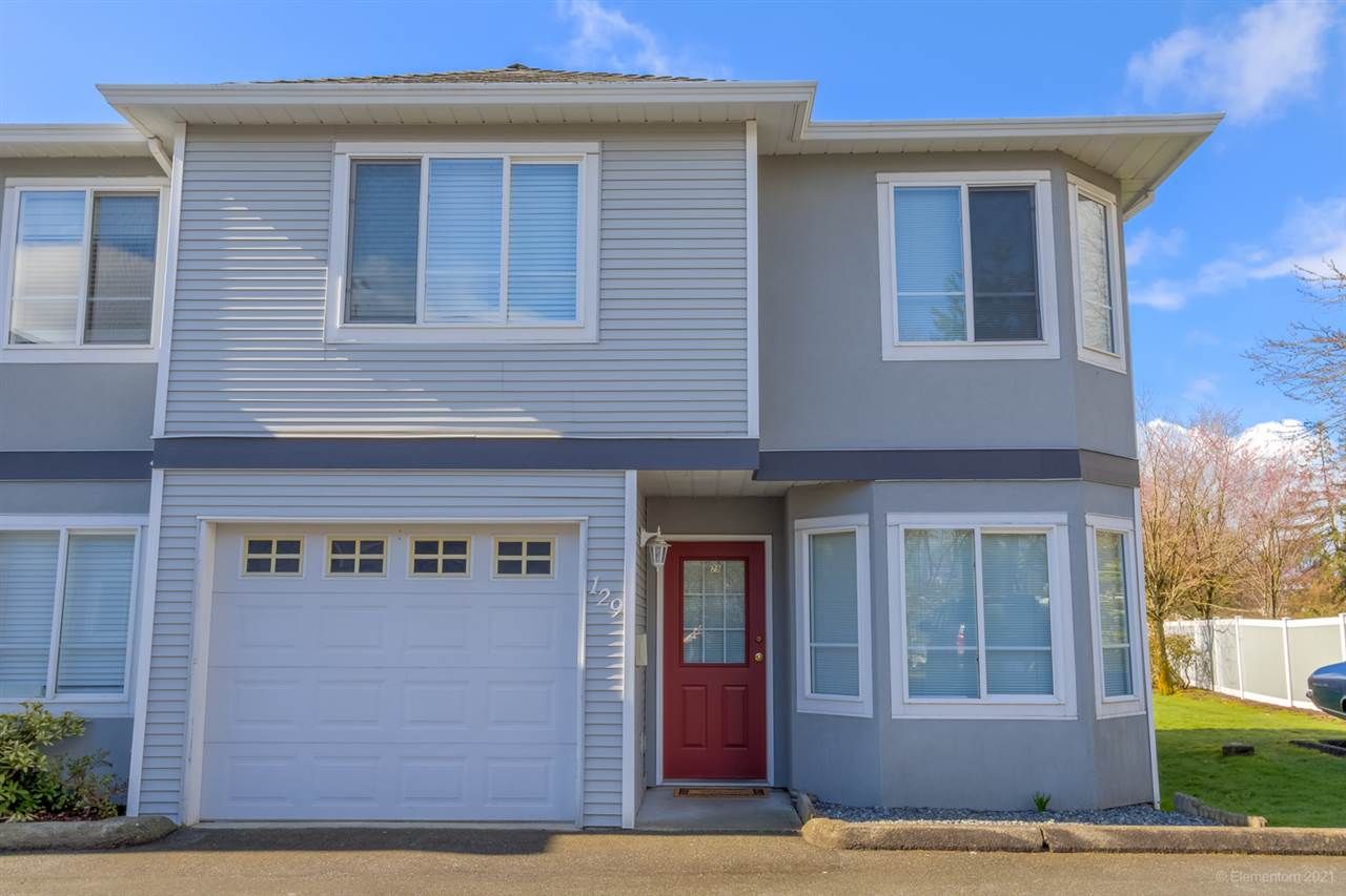 Main Photo: 129 22950 116 Avenue in Maple Ridge: East Central Townhouse for sale in "Bakerview Terrace" : MLS®# R2555879
