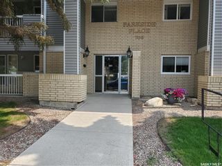 Main Photo: 110 706 Confederation Drive in Saskatoon: Massey Place Residential for sale : MLS®# SK959268