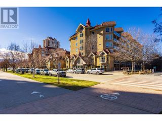 Photo 1: 1088 Sunset Drive Unit# 306 in Kelowna: Condo for sale : MLS®# 10302998