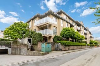 Photo 1: 309 13780 76 Avenue in Surrey: East Newton Condo for sale in "Earl's Court" : MLS®# R2875904