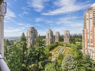 Photo 11: 1403 6888 STATION HILL DRIVE in Burnaby: South Slope Condo for sale (Burnaby South)  : MLS®# R2725040