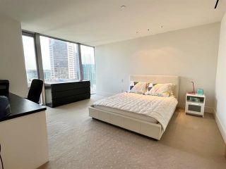 Photo 3: 2504 667 HOWE Street in Vancouver: Downtown VW Condo for sale (Vancouver West)  : MLS®# R2867185