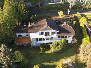 Photo 1: 4931 Lochside Dr in Saanich: SE Cordova Bay House for sale (Saanich East)  : MLS®# 834387