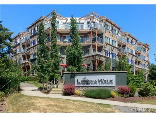 Main Photo: 307 611 Brookside Rd in VICTORIA: Co Latoria Condo for sale (Colwood)  : MLS®# 733632