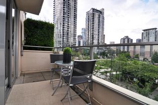 Photo 12: 411 1225 RICHARDS Street in Vancouver: Yaletown Condo for sale in "Eden" (Vancouver West)  : MLS®# V1052342