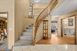 Photo 5: 729 Woodbriar Place SW in Calgary: Woodbine Detached for sale : MLS®# A2104783