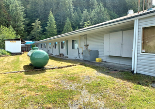 Photo 50: 14 room Motel for sale Vancouver island BC: Business with Property for sale : MLS®# 878868