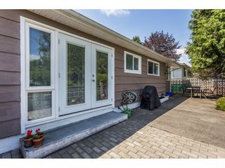 Photo 2: 434 BLAIR Avenue in New Westminster: Sapperton House for sale in "Sapperton" : MLS®# R2273206