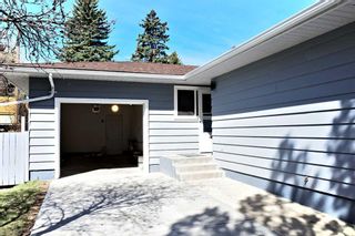 Photo 4: 21 Sinclair Crescent SW in Calgary: Southwood Detached for sale : MLS®# A2130858