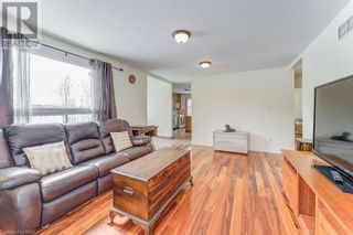 Photo 16: 956 LYONS CREEK Road in Welland: House for sale : MLS®# 40381097