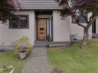 Photo 3: 34 2905 NORMAN Avenue in Coquitlam: Ranch Park Townhouse for sale in "PARKWOOD ESTATES" : MLS®# R2887397