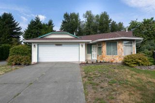 Photo 1: 12073 84A Avenue in Surrey: Queen Mary Park Surrey House for sale : MLS®# R2397334
