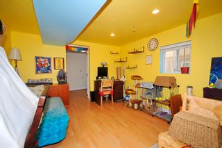 Photo 10: 737 E 16TH Avenue in Vancouver: Mount Pleasant VE House for sale (Vancouver East)  : MLS®# R2675324