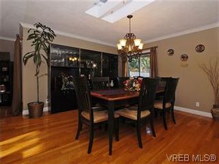 Photo 5: 973 Shadywood Dr in VICTORIA: SE Broadmead House for sale (Saanich East)  : MLS®# 591168