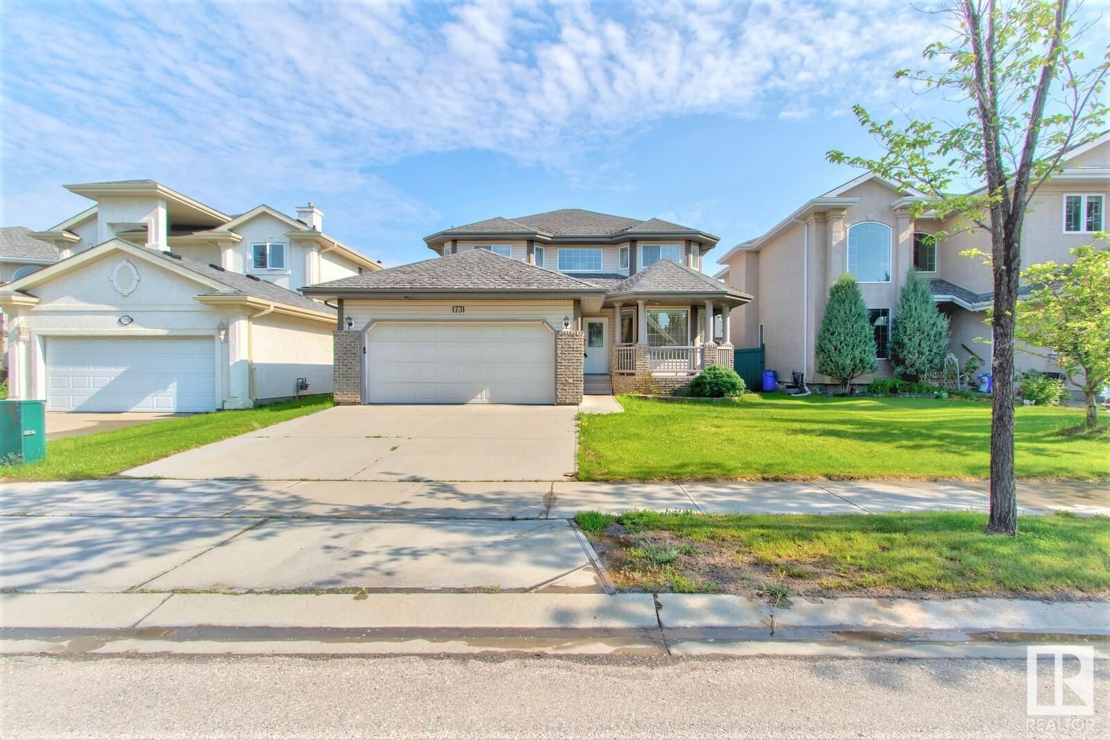 Main Photo: 1731 HASWELL Cove in Edmonton: Zone 14 House for sale : MLS®# E4300366