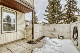 Photo 3: 35 3200 60 Street NE in Calgary: Pineridge Row/Townhouse for sale : MLS®# A2037989
