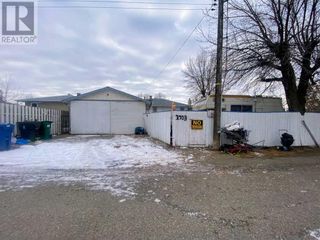 Photo 3: 1703 2B Avenue N in Lethbridge: House for sale : MLS®# A2115271