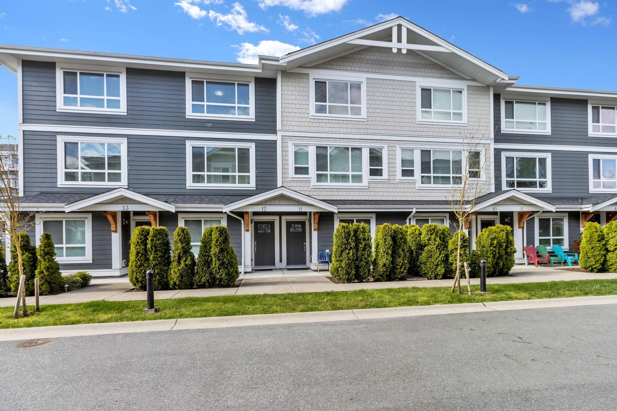 Main Photo: 12 19753 55A Avenue in Langley: Langley City Townhouse for sale : MLS®# R2806491